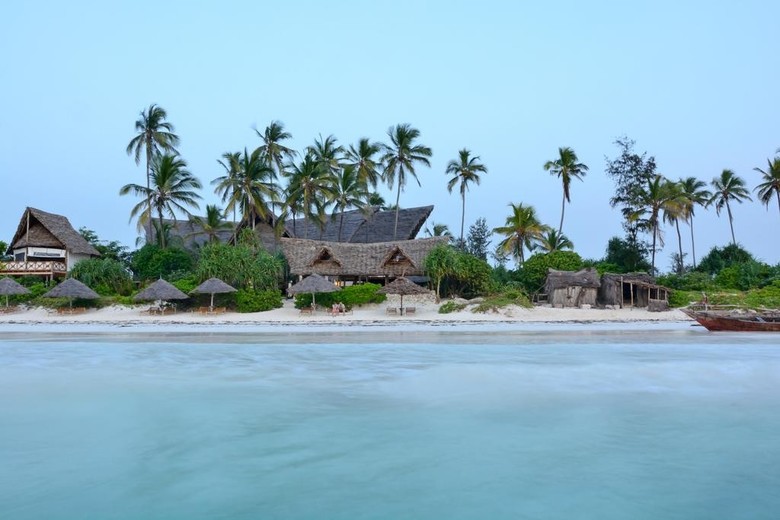Azanzi Beach Hotel