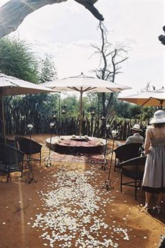 Posada Motswiri Private Safari Lodge