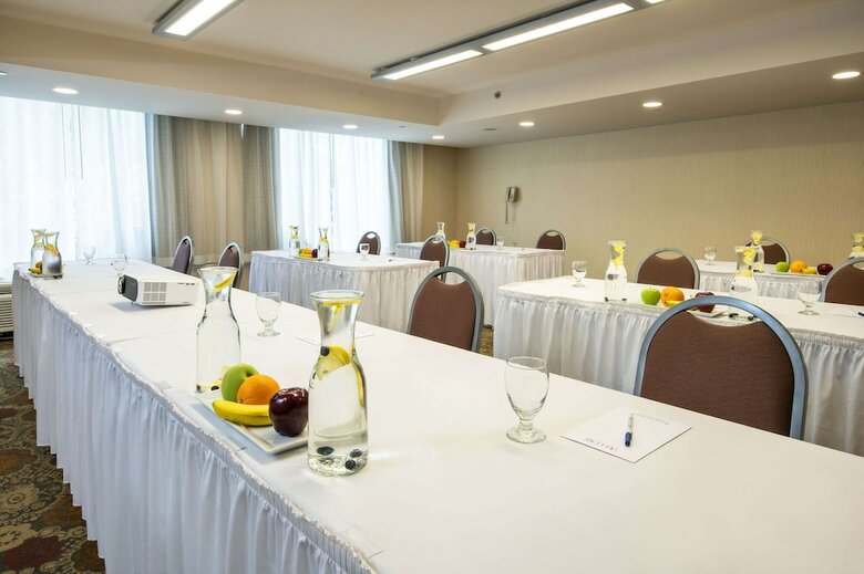 Holiday Inn Barrie Hotel & Conference Centre