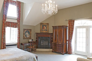 Aparthotel Riverbend Inn And Vineyard