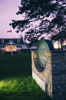 Aparthotel Riverbend Inn And Vineyard
