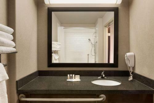 Hotel Days Inn - Regina Airport West