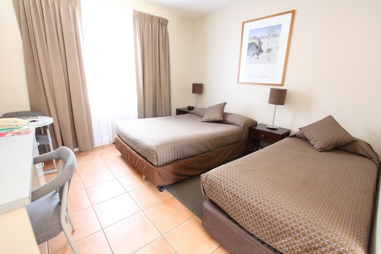 Forrest Hotel & Apartments