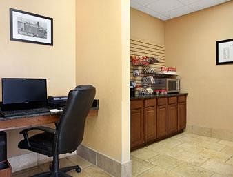 Hotel Ramada Lake Placid