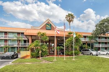 Hotel Quality Inn & Suites