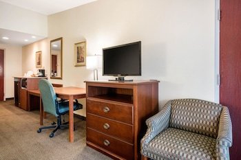 Hotel Quality Inn & Suites