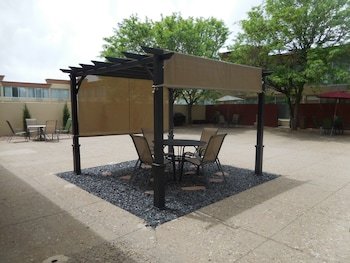 Hotel Clarion Inn And Conference Center