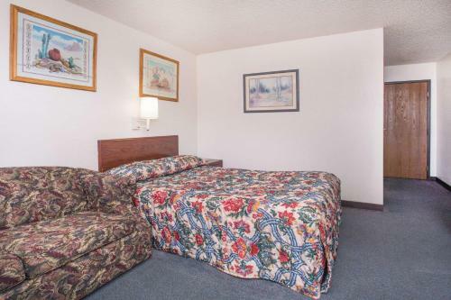 Motel Super 8 Limon