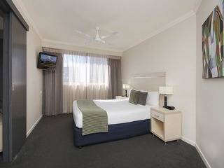 Australis Sovereign Hotel