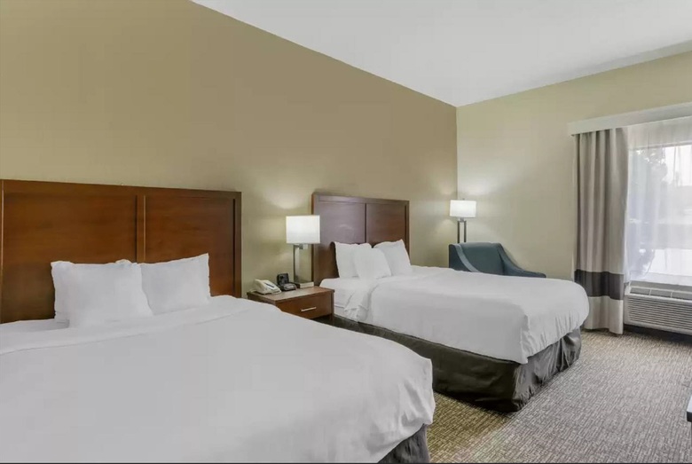 Hotel Comfort Inn & Suites