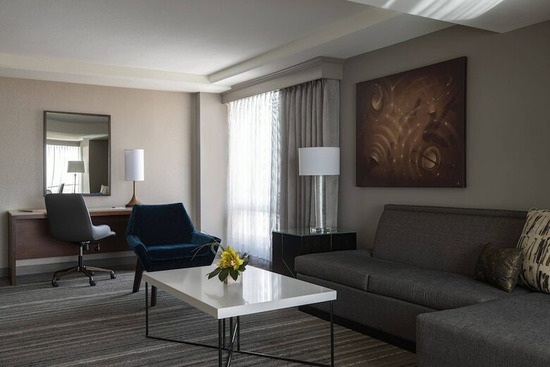 Hotel Kansas City Marriott Downtown