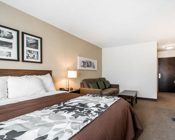 Hotel Sleep Inn & Suites