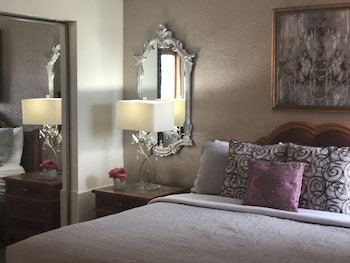 Hotel A Victory Inn & Suites- Muskegon
