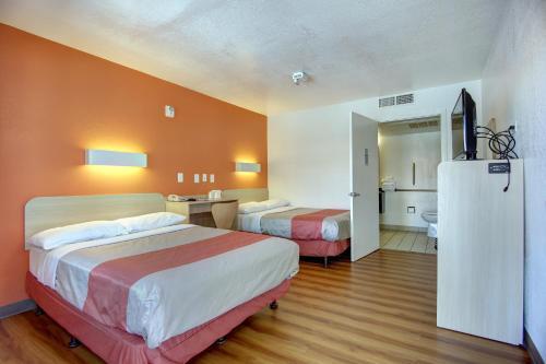 Motel 6 Santa Fe - Cerrillos Road South