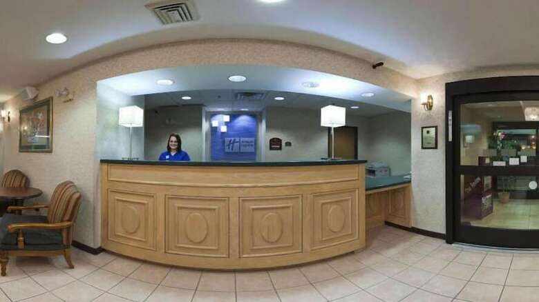 Hotel Holiday Inn Express & Suites Alliance