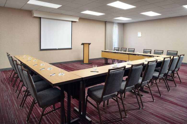 Hotel Courtyard By Marriott Fayetteville