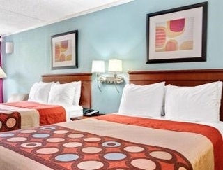 Motel Super 8 Raleigh Downtown South