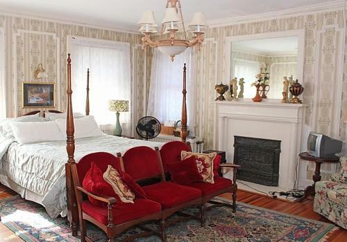 Bed & Breakfast Port City Guest House