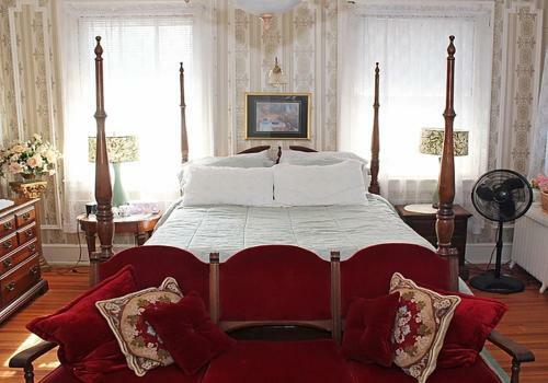 Bed & Breakfast Port City Guest House