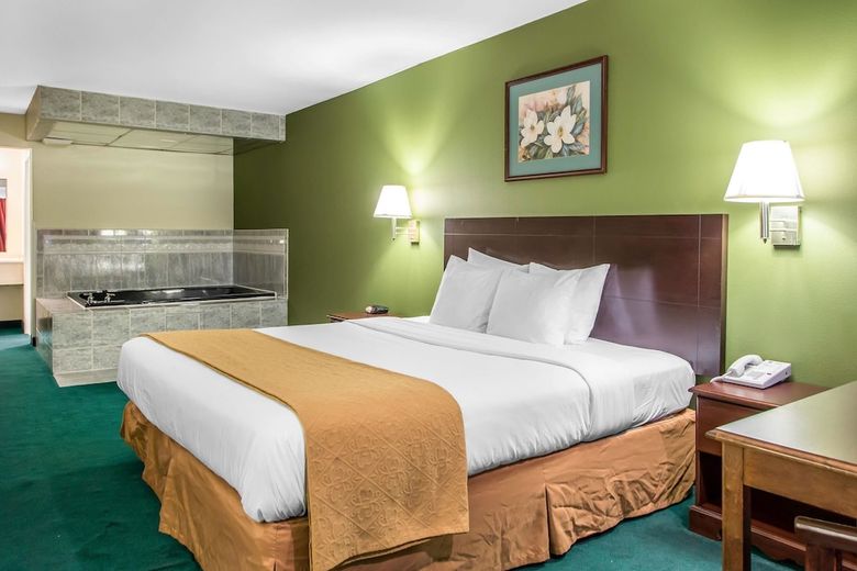 Motel Quality Inn Pleasantville