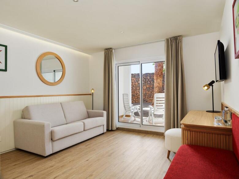 Hotel H10 White Suites - S�lo Adultos