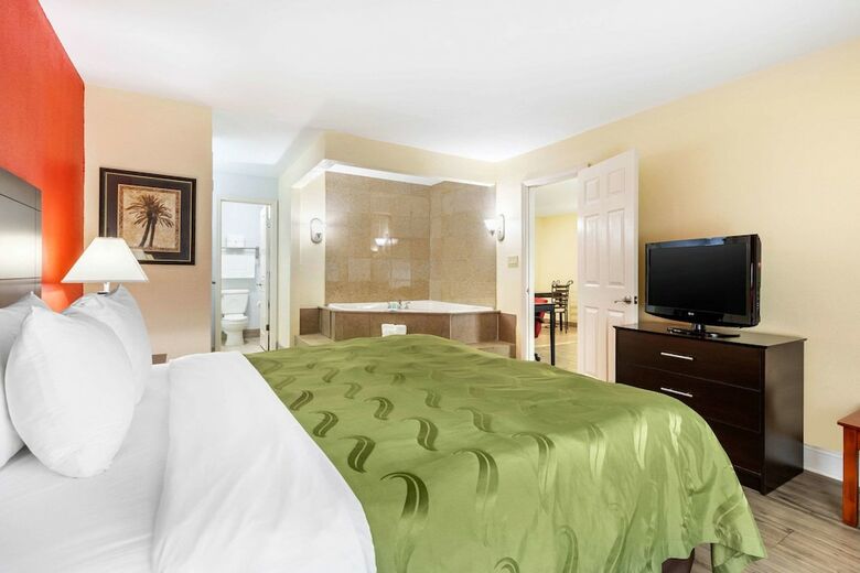 Motel Quality Inn & Suites