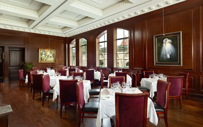 Market Pavilion Hotel