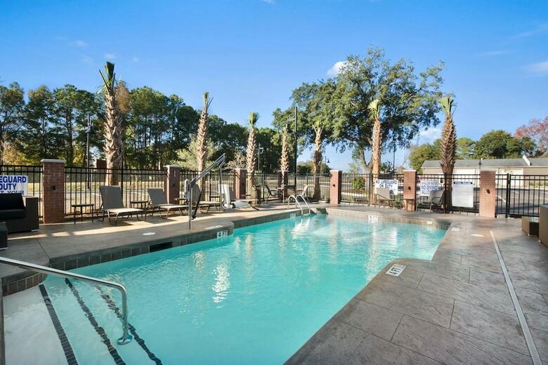Hotel Wyndham Garden Charleston Mount Pleasant