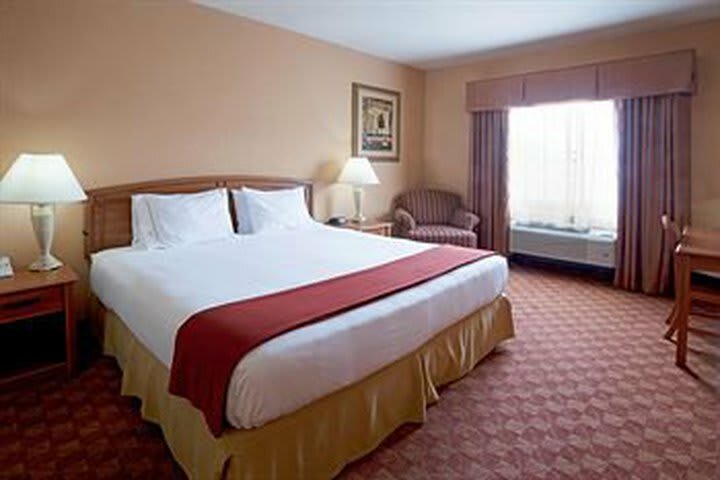 Holiday Inn Express Hotel & Suites Cedar Park