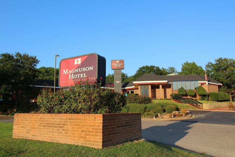 Magnuson Grand Hotel And Conference Center Tyler