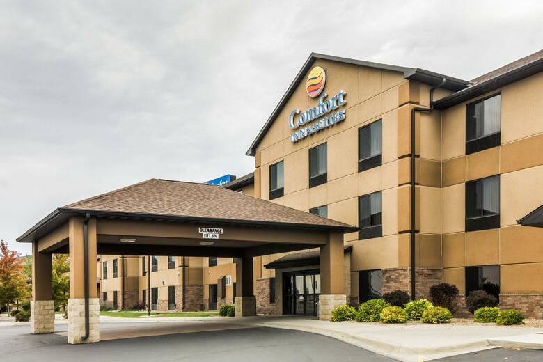 Hotel Comfort Inn And Suites