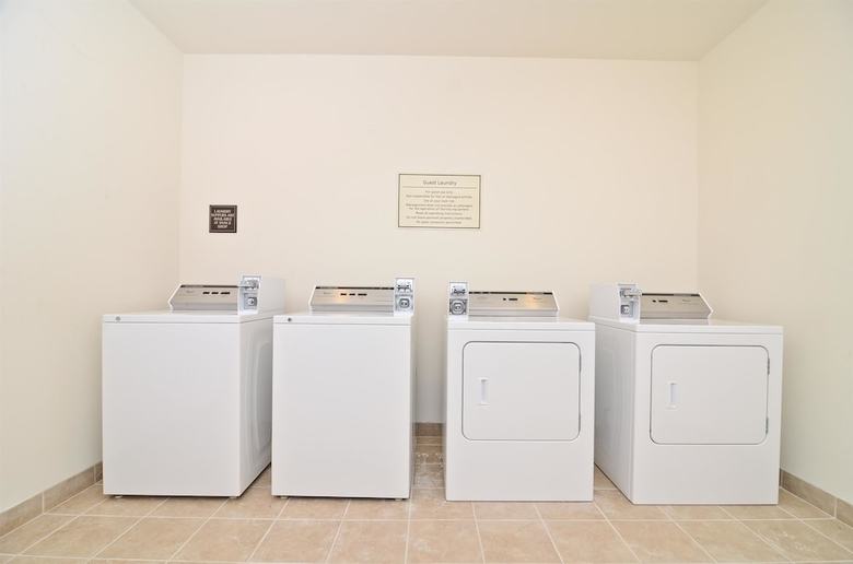 Hotel Best Western Plus Emory At Lake Fork Inn & Suites