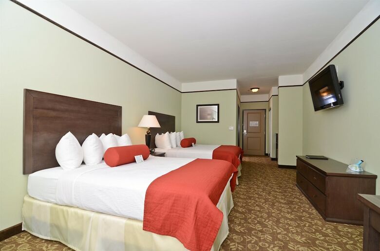 Hotel Best Western Plus Emory At Lake Fork Inn & Suites