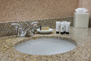 Red Lion Hotel Columbia Center Kennewick