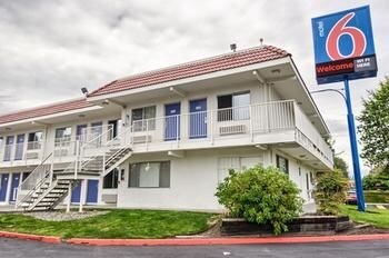 Motel 6 Everett South