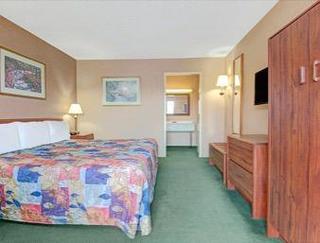 Hotel Knights Inn Wheeling