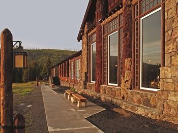 Posada Old Faithful Snow Lodge & Cabins
