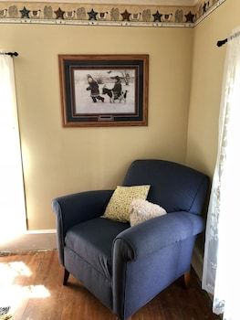 Rainbow Ridge Farms Bed And Breakfast
