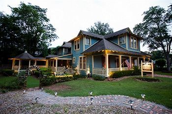 Bed & Breakfast The Hale House Inn
