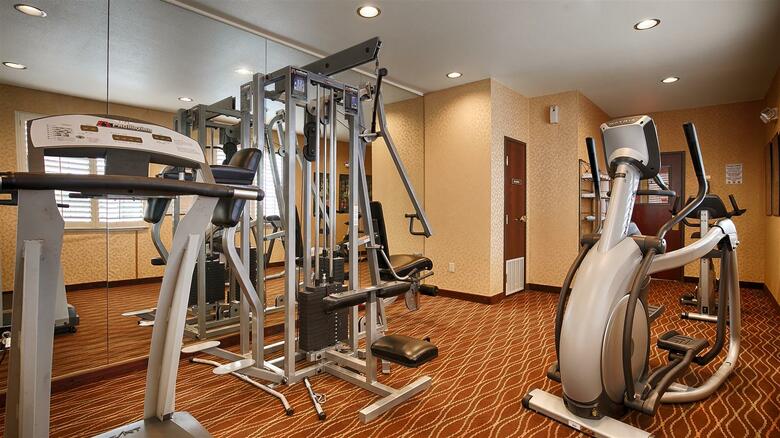 Hotel Best Western Plus Crown Colony Inn & Suites