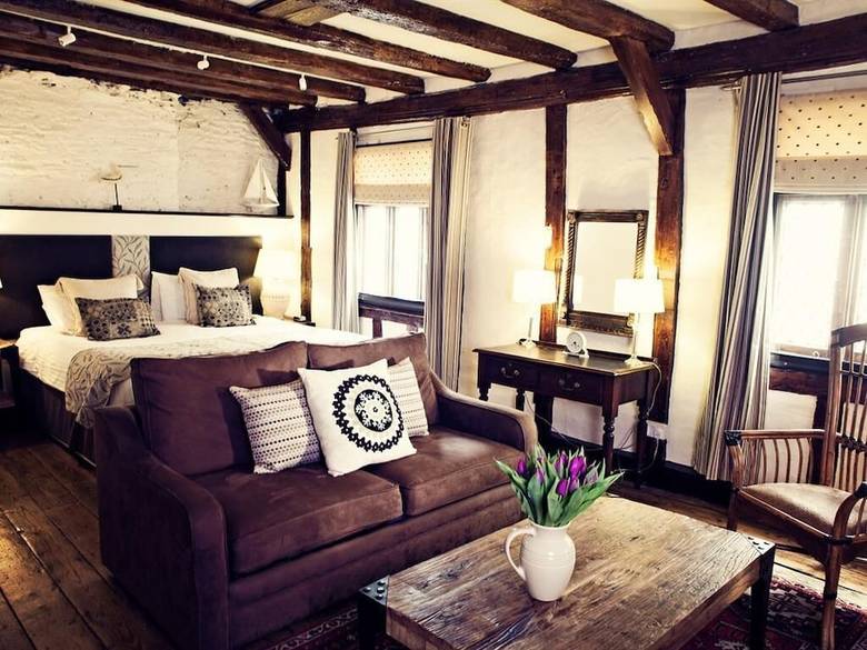 Hotel Bayards Cove Inn