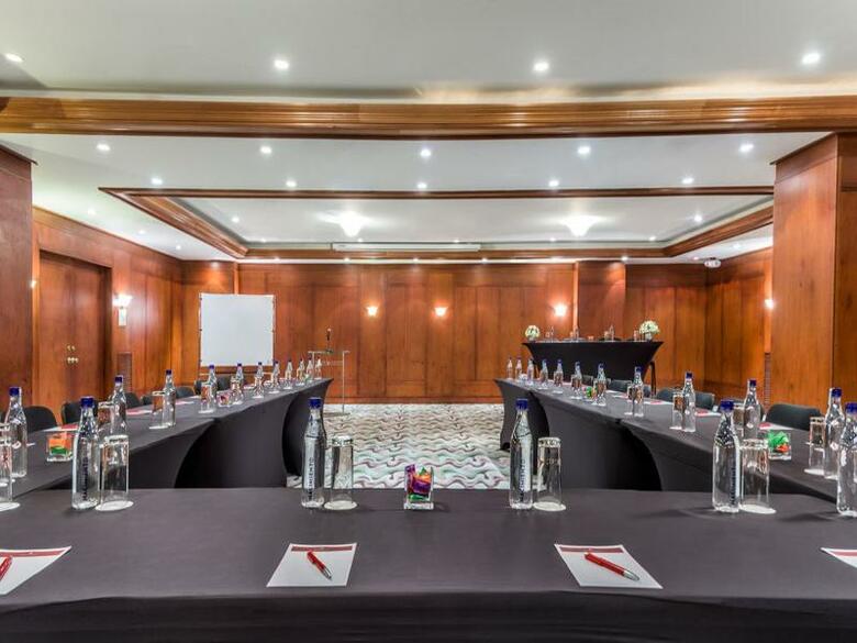 Hotel NH Collection Bogot� Royal Teleport