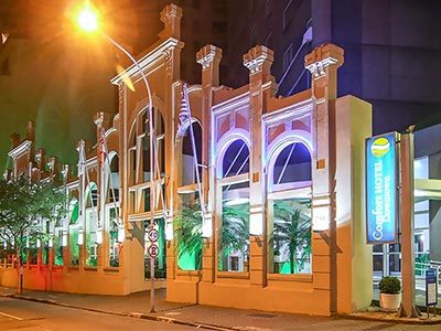 Comfort Hotel Downtown