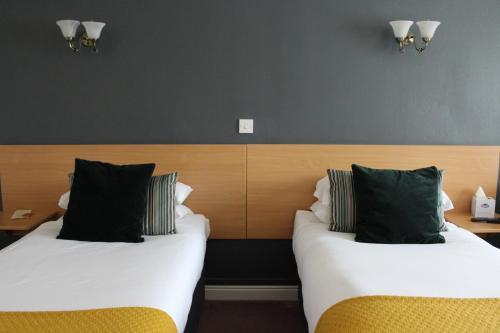 Hotel The Town & Country Lodge