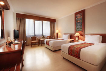 Hotel Inna Garuda