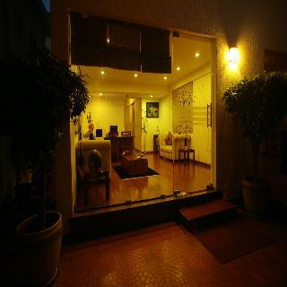 Hotel Justa - The Residence Off Mg Road, Bangalore