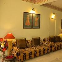 Hotel Sarang Palace