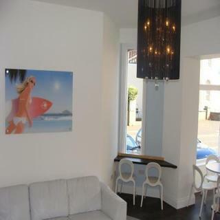 Bonnington Beach Hotel
