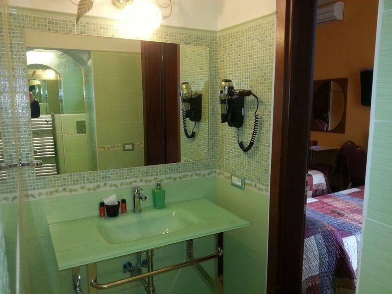 Hotel Ester