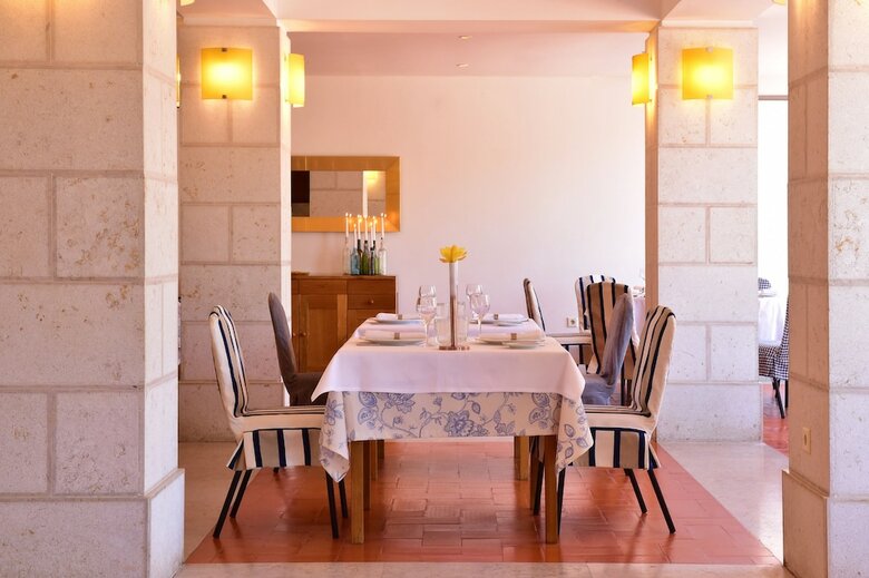 Hotel Pousada Alc�cer Do Sal - D.alfonso II